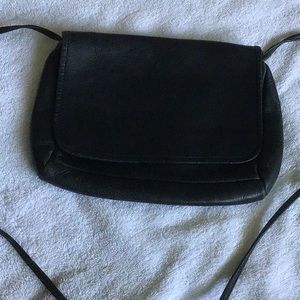 Crossbody purse